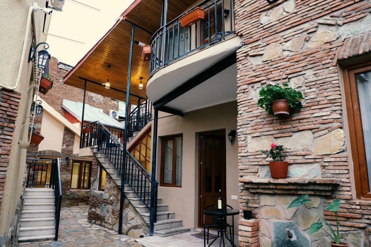 Apart Hotel With Wine Cellar - Old Tbilisi 1897 Exterior photo